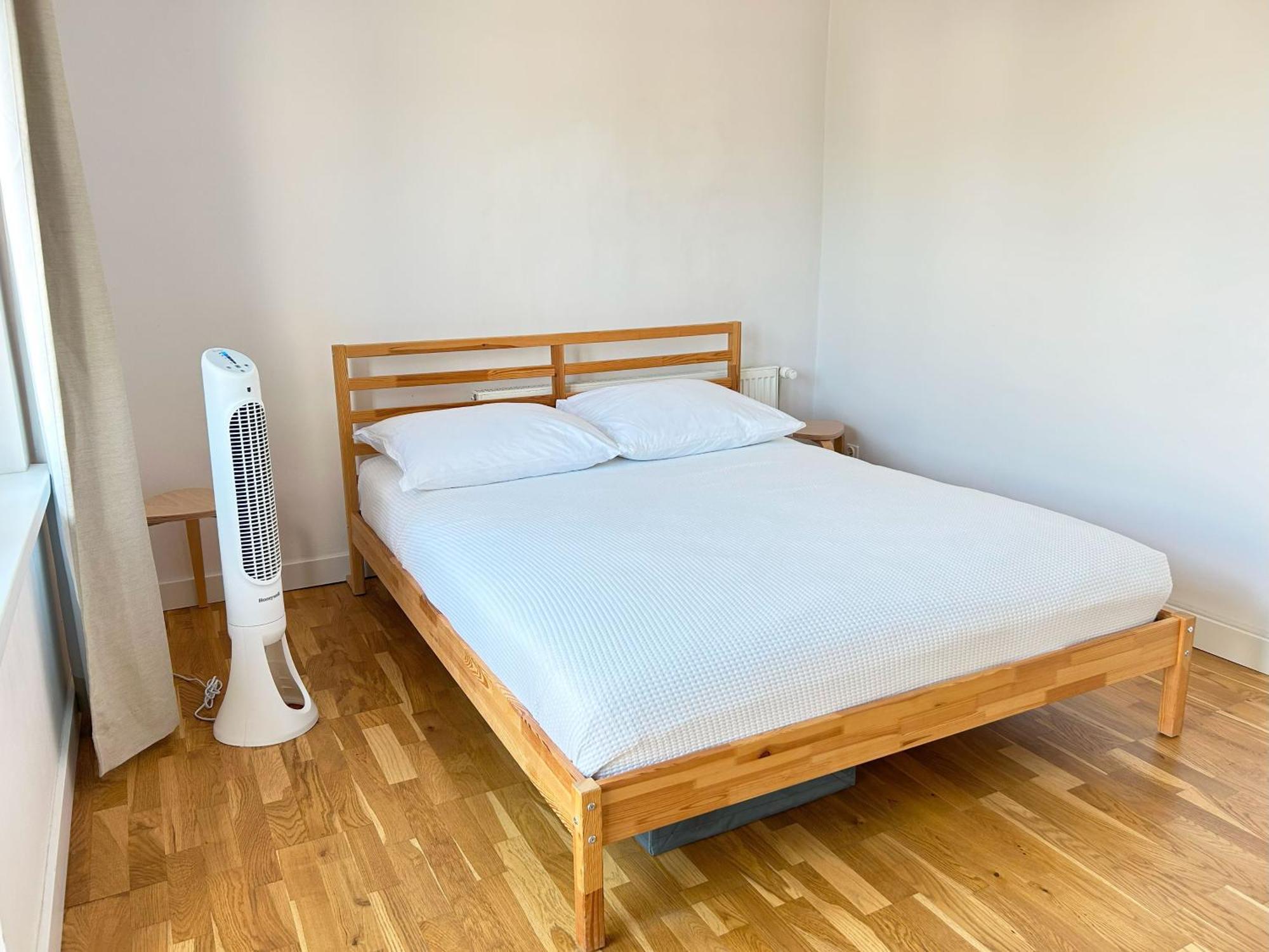 Fantastays - Sunny Cloud Apartment Breslau